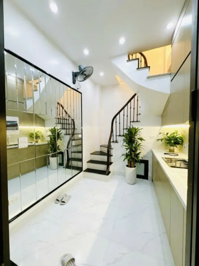 Bán căn hộ chung cư sổ đỏ Nơ 1A Linh Đàm, quận Hoàng Mai, 73m2, 3 ngủ, 4.0x tỷ - Ảnh 2